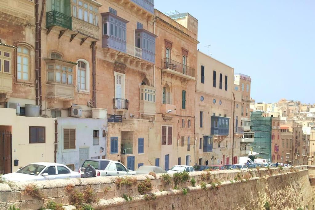 Ripple 23 Savynomad Harbour Residences Valletta Buitenkant foto