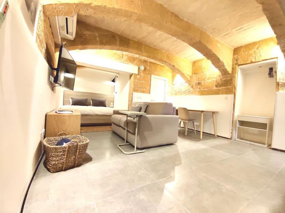 Ripple 23 Savynomad Harbour Residences Valletta Buitenkant foto