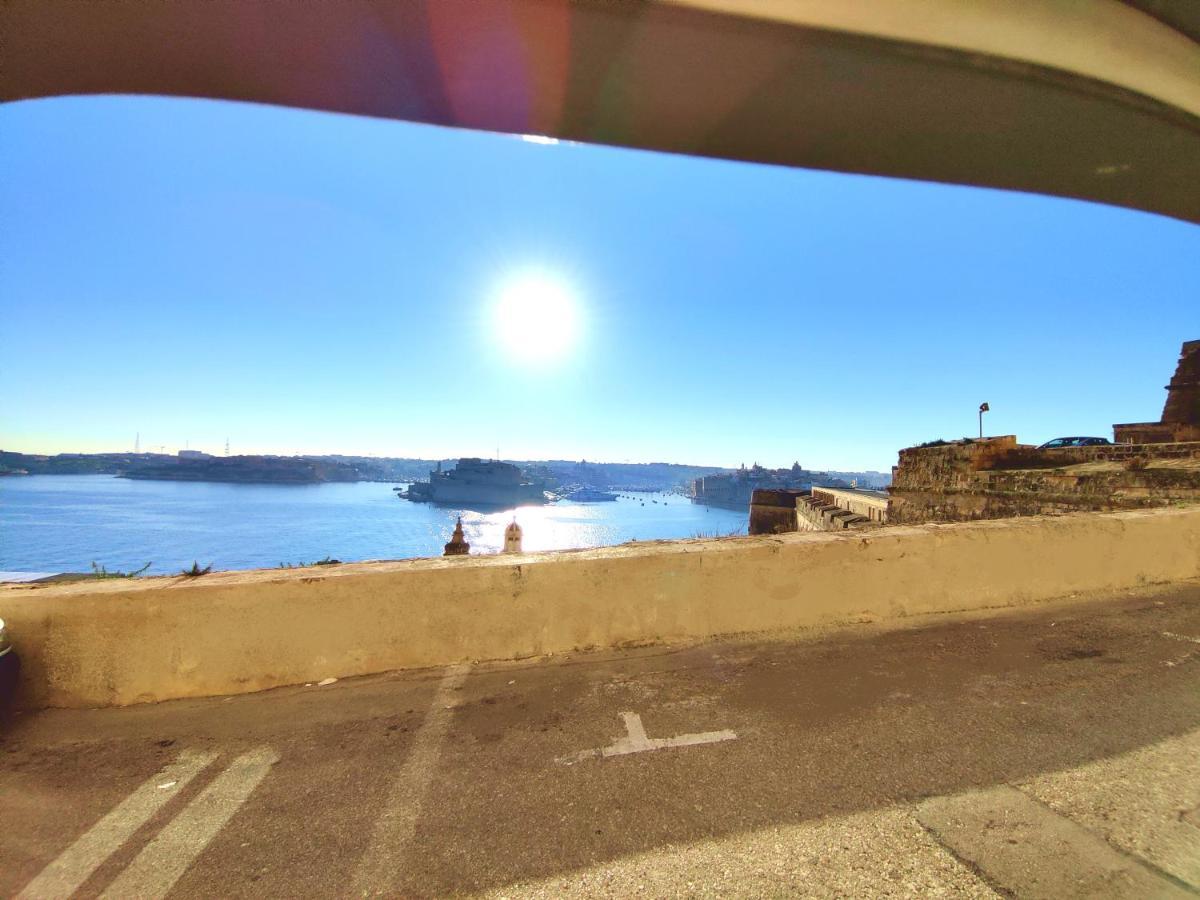 Ripple 23 Savynomad Harbour Residences Valletta Buitenkant foto